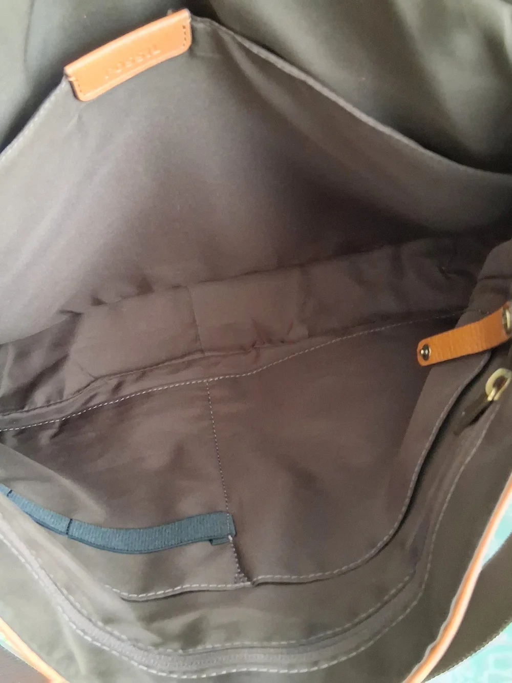 Fossil Cognac Leather Messenger Bag with Dark Brown Strap